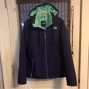 Women’s The North Face Windwall  Hooded Jacket